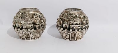 יודאיקה זוג פמוטים כסף סטרלינג 925 חתום כבדים עשויים בעבודת יד 
מרהיבה של מראות ירושליים בעבודת 