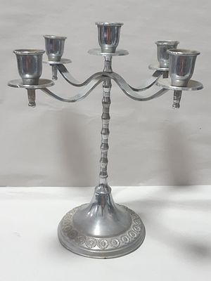 קנדלברה מרשימה חמישה קנים ציפוי כסף עבה 
עבודת בלט בבסיס גובה 25 סמ רוחב 23 סמ במצב נהדר
