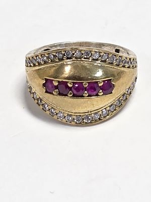 טבעת כסף מרהיבה ואיכותית חדשה מחנות שנסגרה כסף סטרלינג 925 חתום 
טבעת כסף בציפוי זהב 14 קראט 