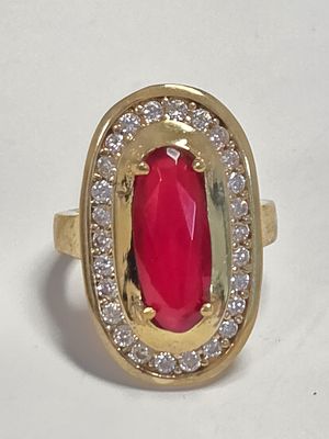 טבעת כסף מרהיבה ואיכותית חדשה מחנות שנסגרה כסף סטרלינג 925 חתום 
טבעת כסף בציפוי זהב 14 קראט 