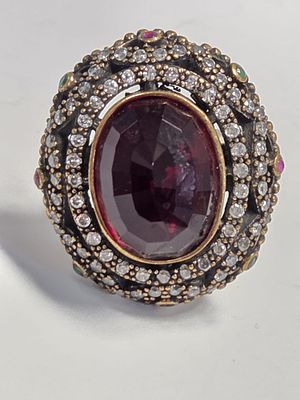 טבעת כסף גדולה מרהיבה ובעלת נוכחות חדשה מחנות שנסגרה כסף סטרלינג 925 חתום 
עשויה בעבודת יד ראש 