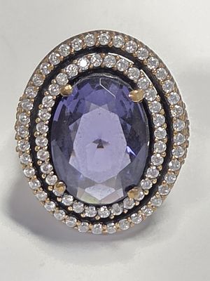 טבעת כסף מרהיבה ואיכותית חדשה מחנות שנסגרה כסף סטרלינג 925 חתום 
טבעת כסף בציפוי זהב 14 קראט 