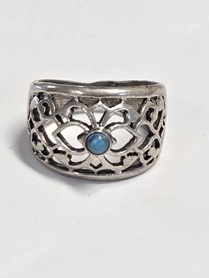 טבעת כסף מרהיבה ואיכותית וינטג חדשה מחנות שנסגרה כסף סטרלינג 925 חתום 
עשויה בעבודת יד ישראל 