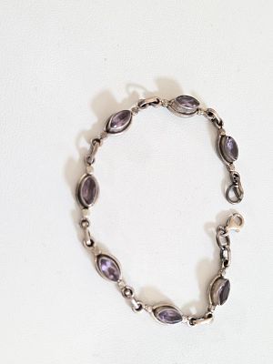 צמיד כסף וינטג מחנות שנסגרה מרהיב איכותי ובעל נוכחות עשוי כסף סטרלינג 925 חתום 
עשוי בעבודת 