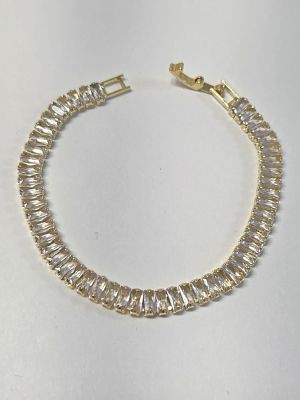 צמיד טניס זהב גולדפילד חדש מחנות שנסגרה מרהיב ובעל נוכחות 
גולדפילד בציפוי זהב 14 קראט צמיד 