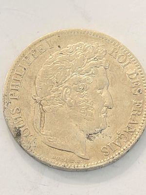 מטבע כסף 5 פרנק צרפת המלך לואי פיליפ. שנת 1839 
כסף 900 קוטר 37 מ"מ משקל 25 גרם 
