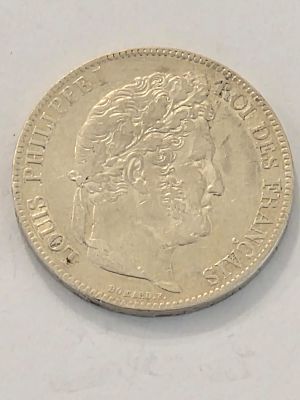 מטבע כסף צרפת 5 פרנק 
המלך לואי פיליפ. שנת 1839 
כסף 900 קוטר 37 מ"מ משקל 25 