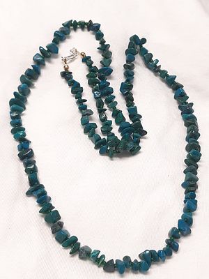 ענק וינטג מרהיב ובעל נוכחות כסף ואבניי אילת וינטג מחנות שנסגרה 
עשוי בעבודת יד אורך 80 סמ סוגר 