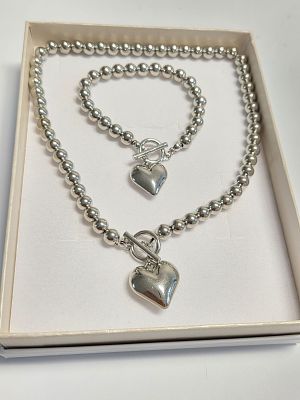 סט זהב לבן גולדפילד גדול ובעל נוכחות ענק וצמיד חדשים מחנות שנסגרה 
גולדפילד בציפוי זהב לבן 14 