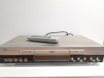נגן DVD וינט'ג תוצרת LG עם שלט מכשיר נדלק 
חיצונית מצב מושלם מצב עבודה לא נבדק