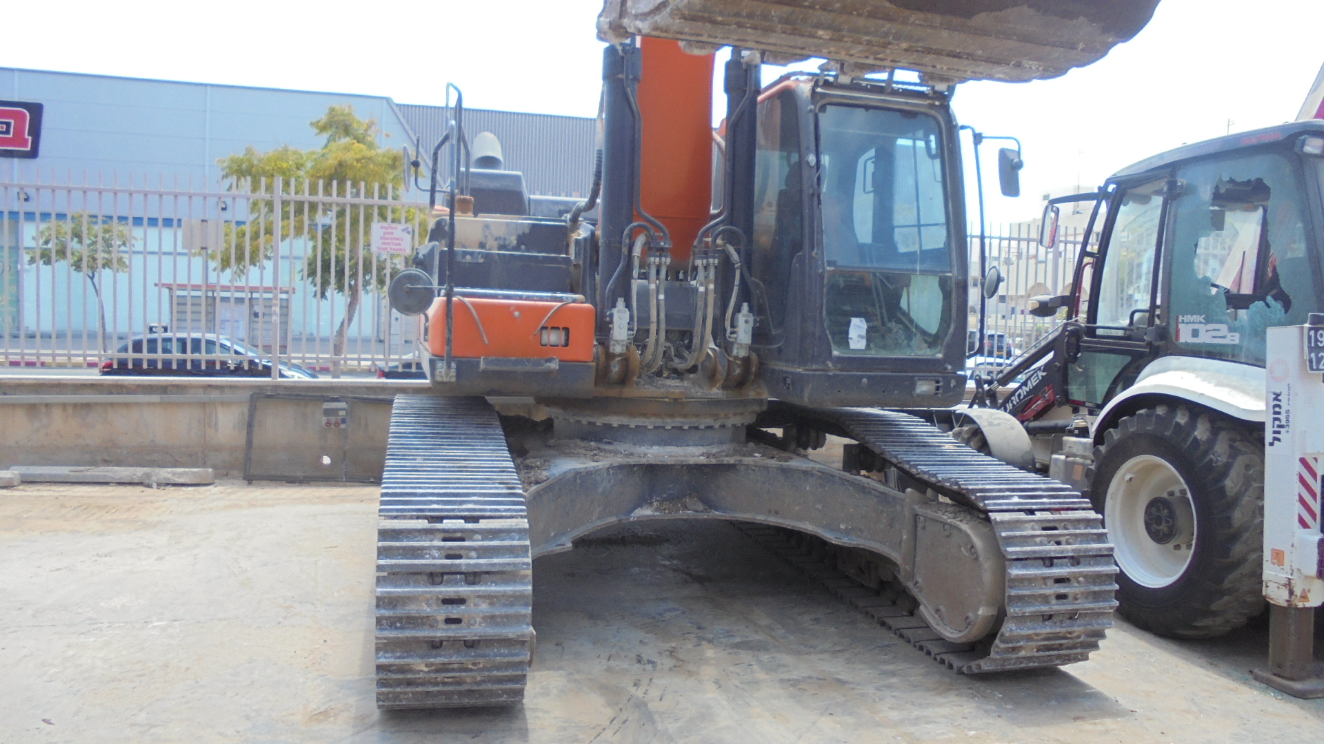 שדה ושות', משרד עו"ד | ציוד הנדסי מכונס נכסים