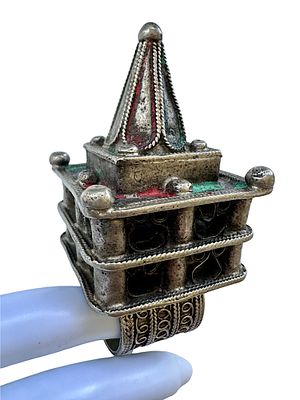 טבעת קמע עתיקה ממרוקו – כסף 800-850 עבודת יד שבט ברברי – המאה ה־19. טבעת קמיע ייחודית בעבודת יד 