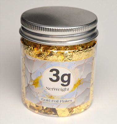 פתיתי עלה זהב 999 - 3 גרם בצנצנת אקרילית אטומה. פתיחת מכירה פומבית ב־30 $ בלבד 
עלי זהב מבריקים 