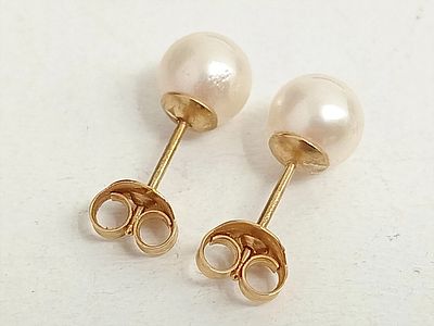 עגילי פנינים זהב 18 קראט – נבדק מקצועית 19.5 קראט זהב מלא מוצק. זוג עגילי stud במשקל כולל של 