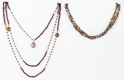 Lote de dos collares: 1) Collar extra-largo de plata, decorado a tramos con peque&ntilde;as cuentas 