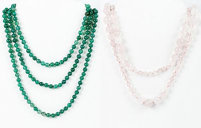 Lote de dos collares largos, 1) de cuentas esf&eacute;ricas de crisop&aacute;s, de 7 a 8 mm. (162 cm.) 2) 