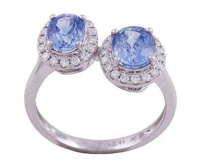 SORTIJA EN ORO 18KT, ZAFIROS Y DIAMANTES. Sortija realizada en oro de 18kt. Diseño "Tú y yo" con 