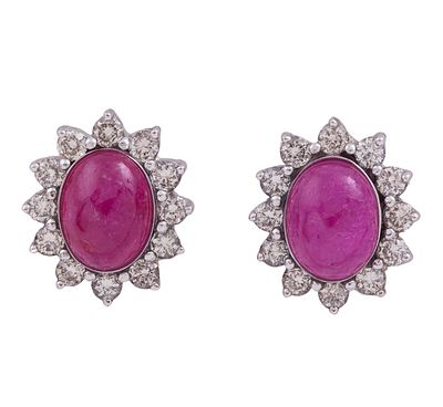 PENDIENTES EN ORO 18KT, RUBÍES Y DIAMANTES. Pareja de pendientes realizados en oro de 18kt. 