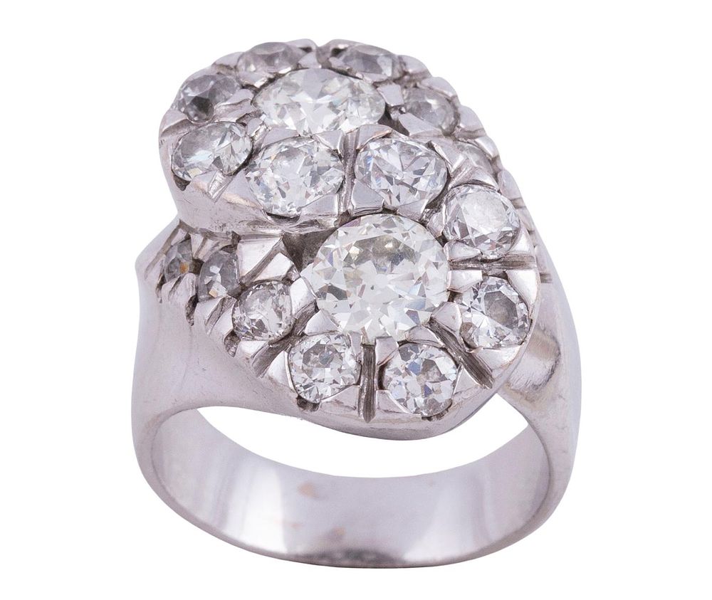 SORTIJA EN ORO 18KT Y DIAMANTES. Sortija realizada en oro de 18kt. Compuesto por diamantes en 