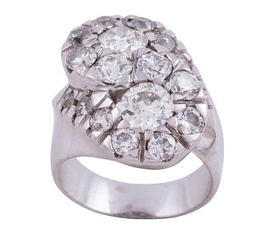 SORTIJA EN ORO 18KT Y DIAMANTES. Sortija realizada en oro de 18kt. Compuesto por diamantes en 