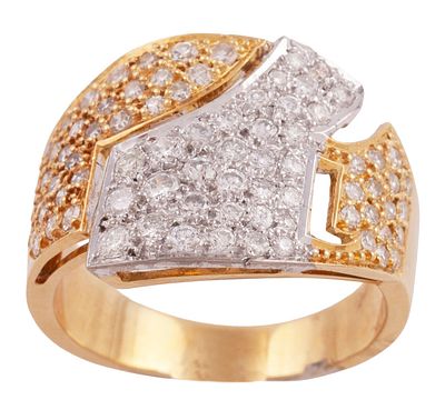 SORTIJA EN ORO BICOLOR 18KT Y DIAMANTES. Sortija realizada en oro bicolor de 18kt con pavé de 