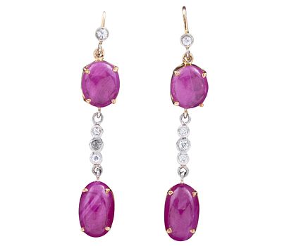 PENDIENTES EN ORO 18KT, RUB&Iacute;ES Y DIAMANTES. Pendientes realizados en oro de 18kt. Con rub&iacute;es 