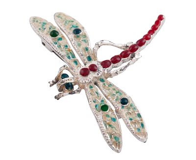 BROCHE LIB&Eacute;LULA EN PLATA DE LEY, RUB&Iacute;ES Y ESMERALDAS. Broche con forma de lib&eacute;lula realizado en 