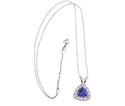 COLGANTE Y CADENA EN ORO 18KT, TANZANITA Y BRILLANTES. Colgante y cadena realizados en oro de 