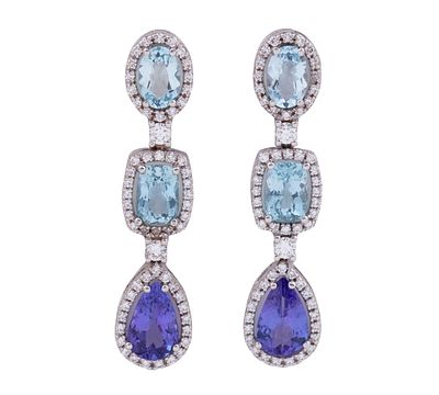 PENDIENTES EN ORO DE 18 KT. AGUAMARINAS ,TANZANITAS Y DIAMANTES. Pareja de pendientes realizados 