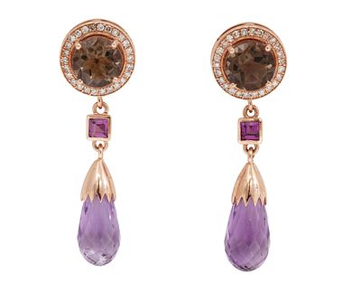 PAREJA DE PENDIENTES REALIZADOS EN ORO DE 9KT, CUARZO AHUMADO, RODOLITA, AMATISTA Y DIAMANTES. Pa 
