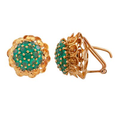 PENDIENTES ROSETA ALTA EN ORO DE 18 KT. Y ESMERALDAS. Pareja de pendientes con dise&ntilde;o de roseta 