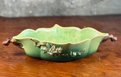 ROSEVILLE APPLE BLOSSOM DOUBLE HANDLE VASE. This lot features a Roseville Apple Blossom double 