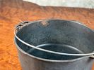 WAGNER WARE CAST IRON DUTCH OVEN. This lot features an antique cast iron dutch oven by Wagner Image - 2