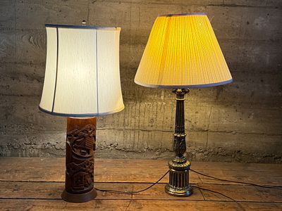 PAIR OF ANTIQUE LAMPS. This lot features a pair of antique lamps, both in working condition. The 