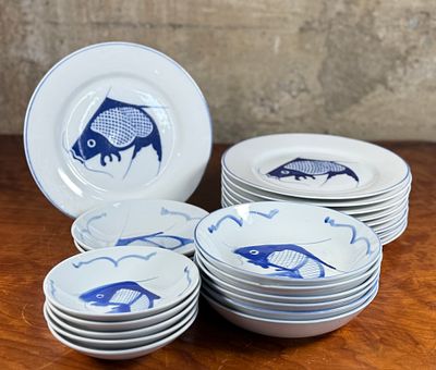 KOI CARP FISH MOTIF PORCELAIN PLATES & BOWLS. This lot features twenty-two (22) pieces of koi 