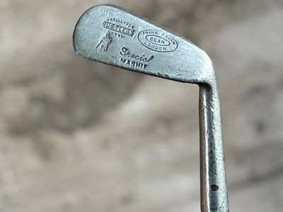 FRANK BRYAN SPECIAL MASHIE GOLF CLUB. A vintage Frank Bryan Special Mashie golf club featuring a 