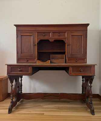 19TH-CENTURY EUROPEAN WRITING DESK. This lot features a 19th-century European writing desk 