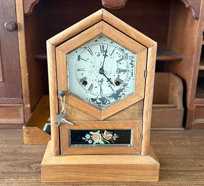 JEROME & CO., PENDULUM CLOCK. This lot features a stunning 19th century clock, manufactured by 