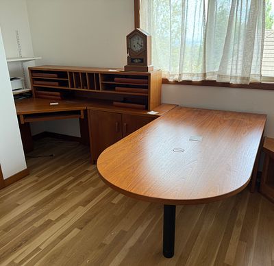 4-PIECE MODERN TEAK DESK. This lot features a modern 4-piece desk with what appears to be a teak 