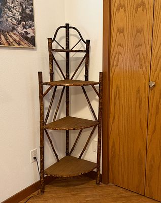 VICTORIAN CORNER ETAGERE. This lot features a Victorian corner etagere featuring multiple 