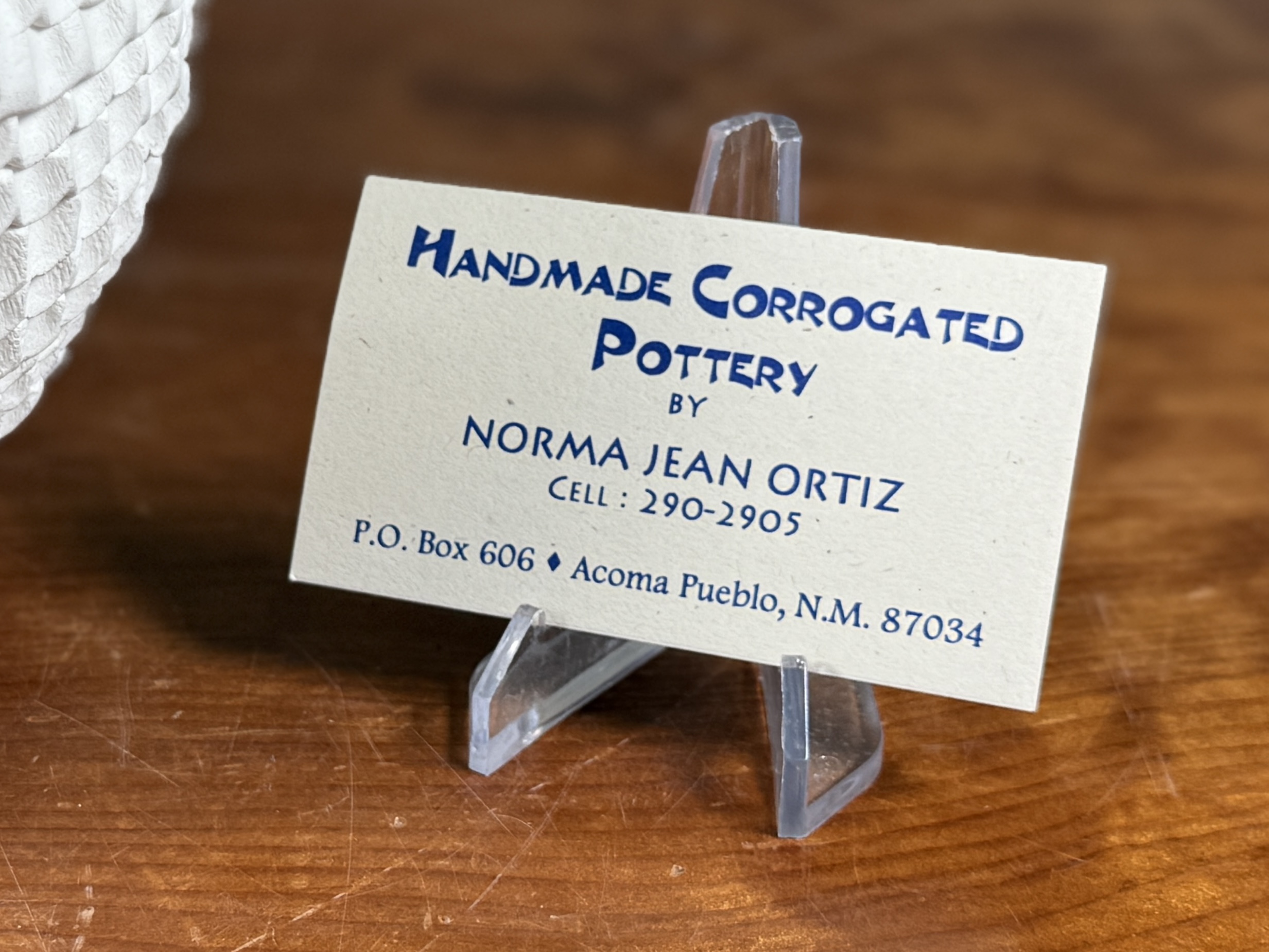 NORMA JEAN ORTIZ, CORRUGATED PINCH POT