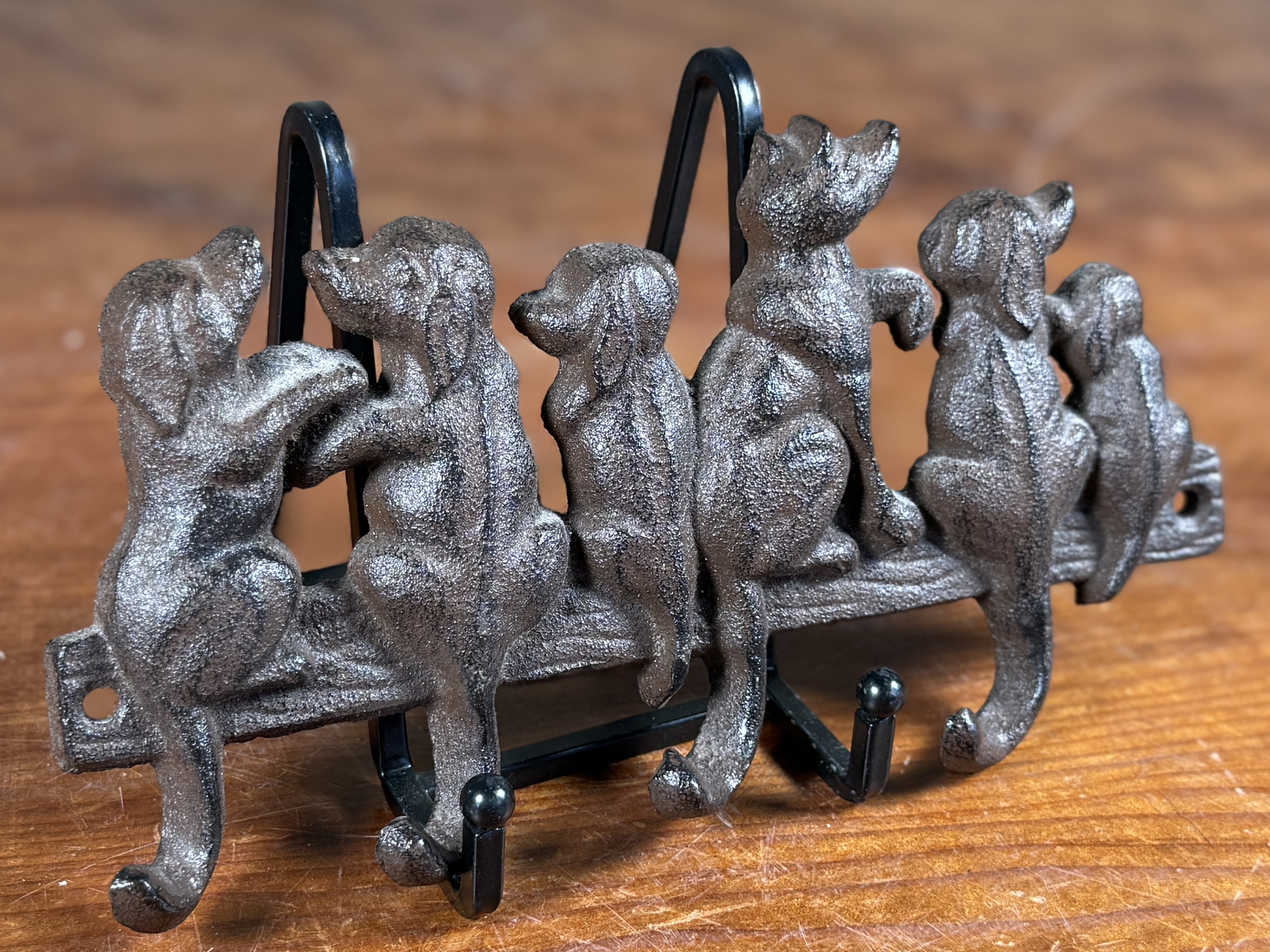 CAST IRON "DOG FAMILY" WALL HOOK RACK