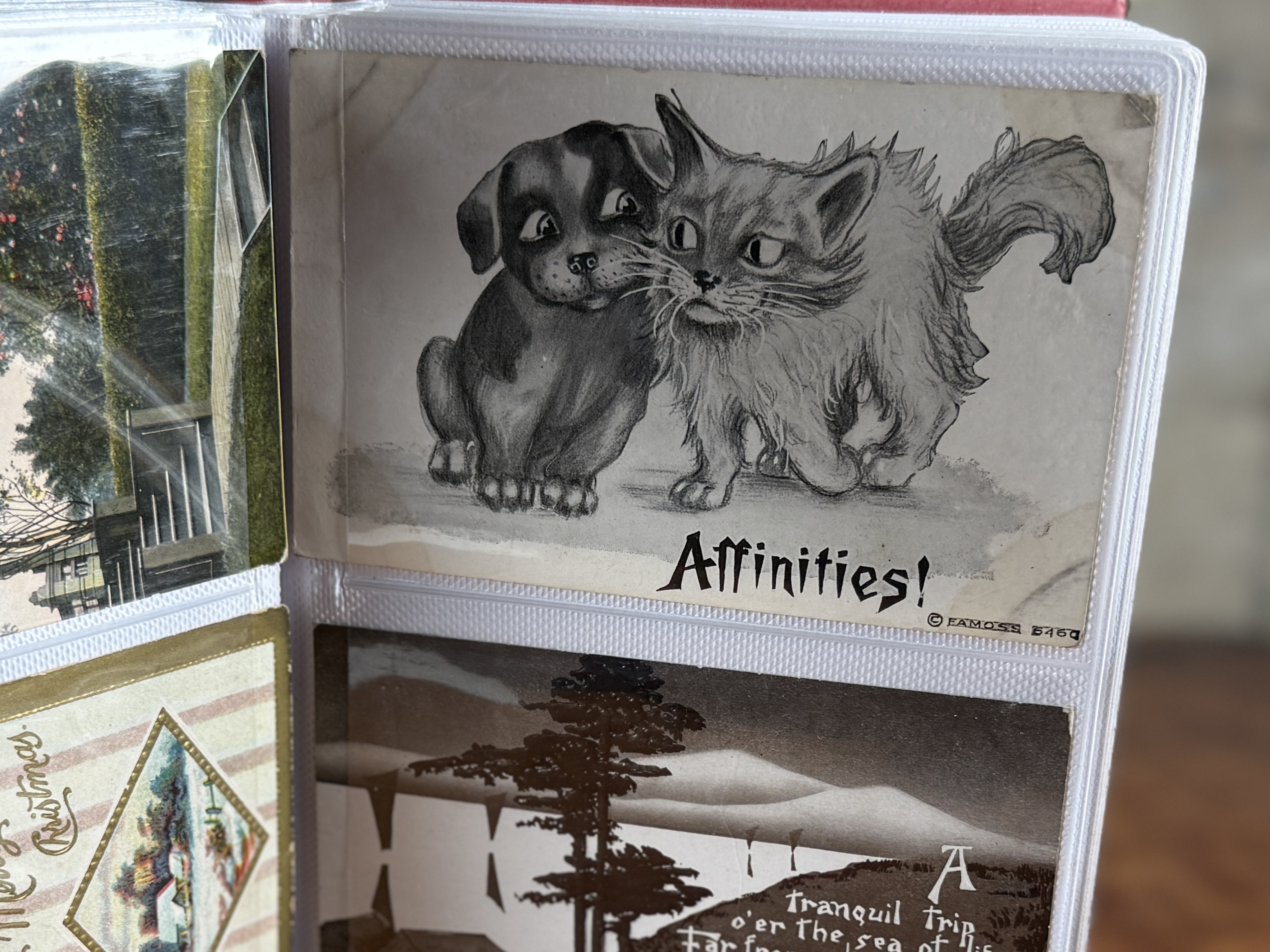 BINDER FULL OF ANTIQUE POST CARDS
