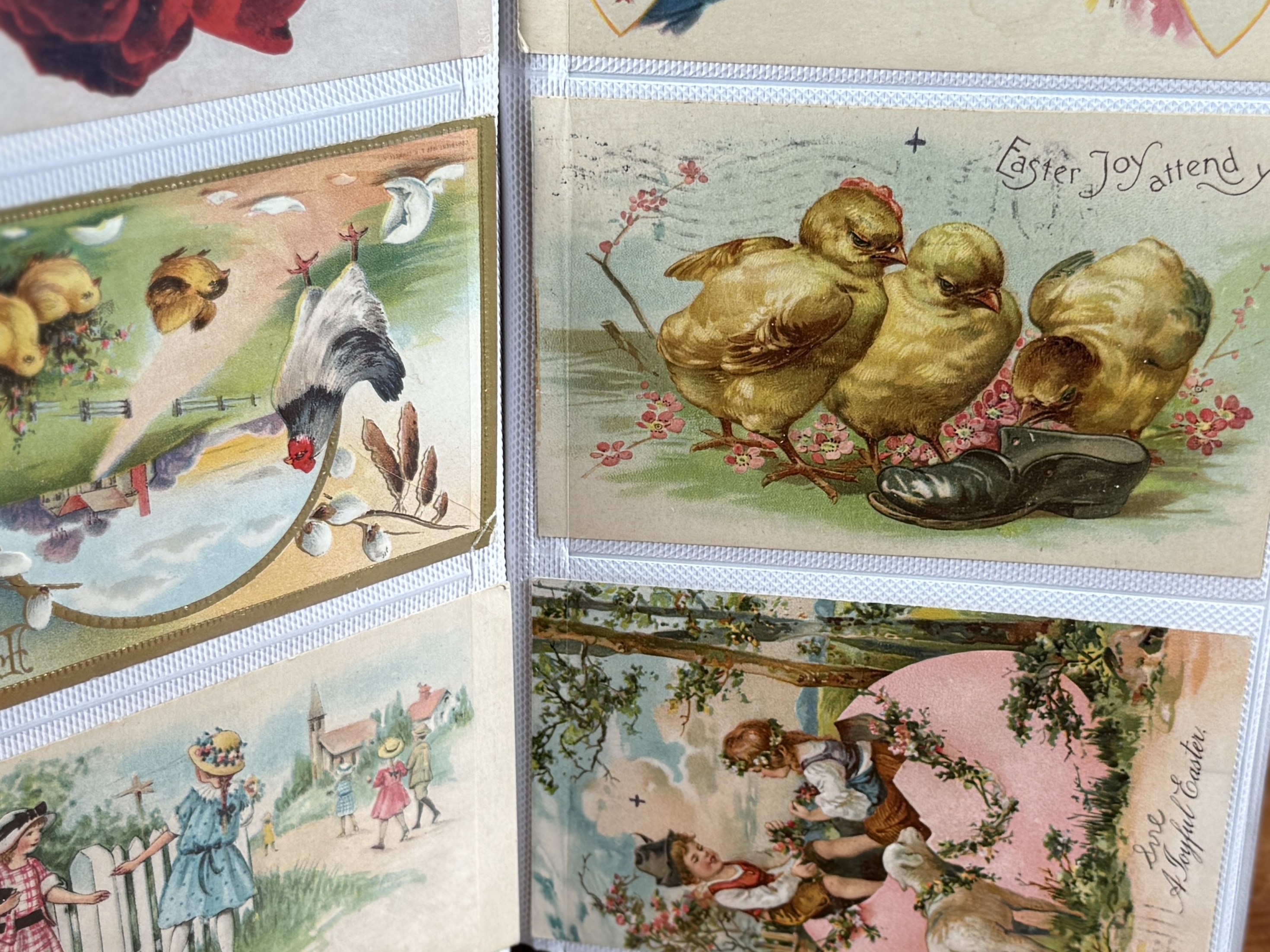 BINDER FULL OF ANTIQUE POST CARDS