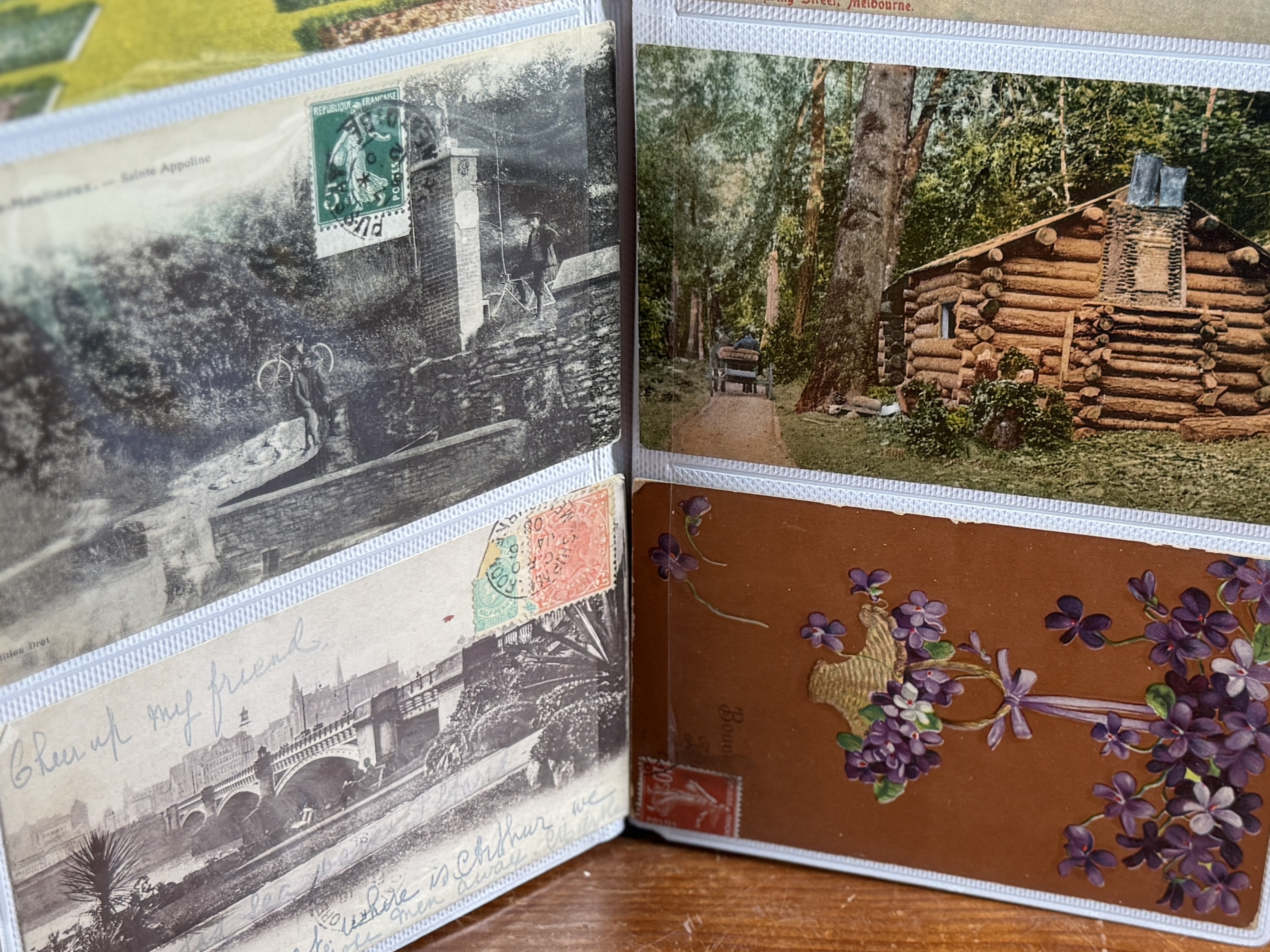 BINDER FULL OF ANTIQUE POST CARDS