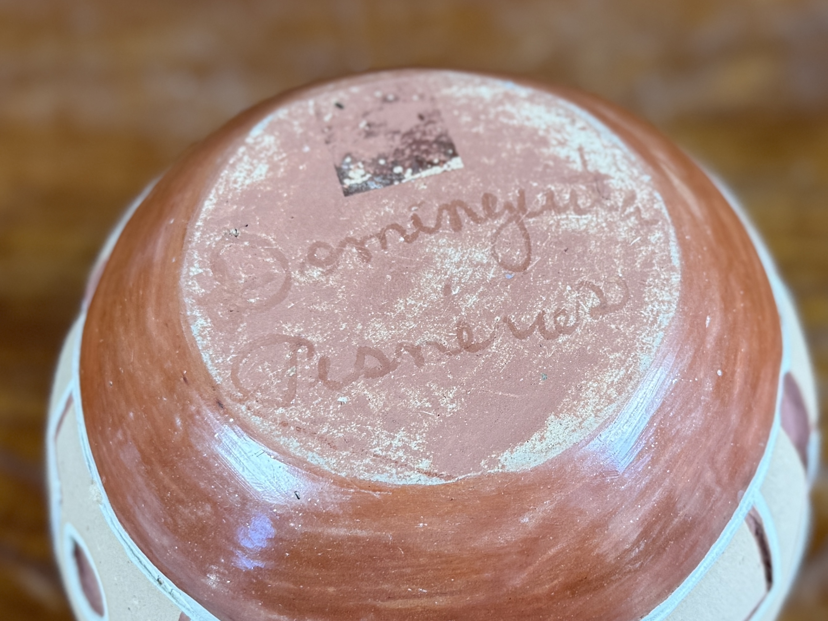 DOMINGUITA SISNEROS, SAN JUAN INCISED POT
