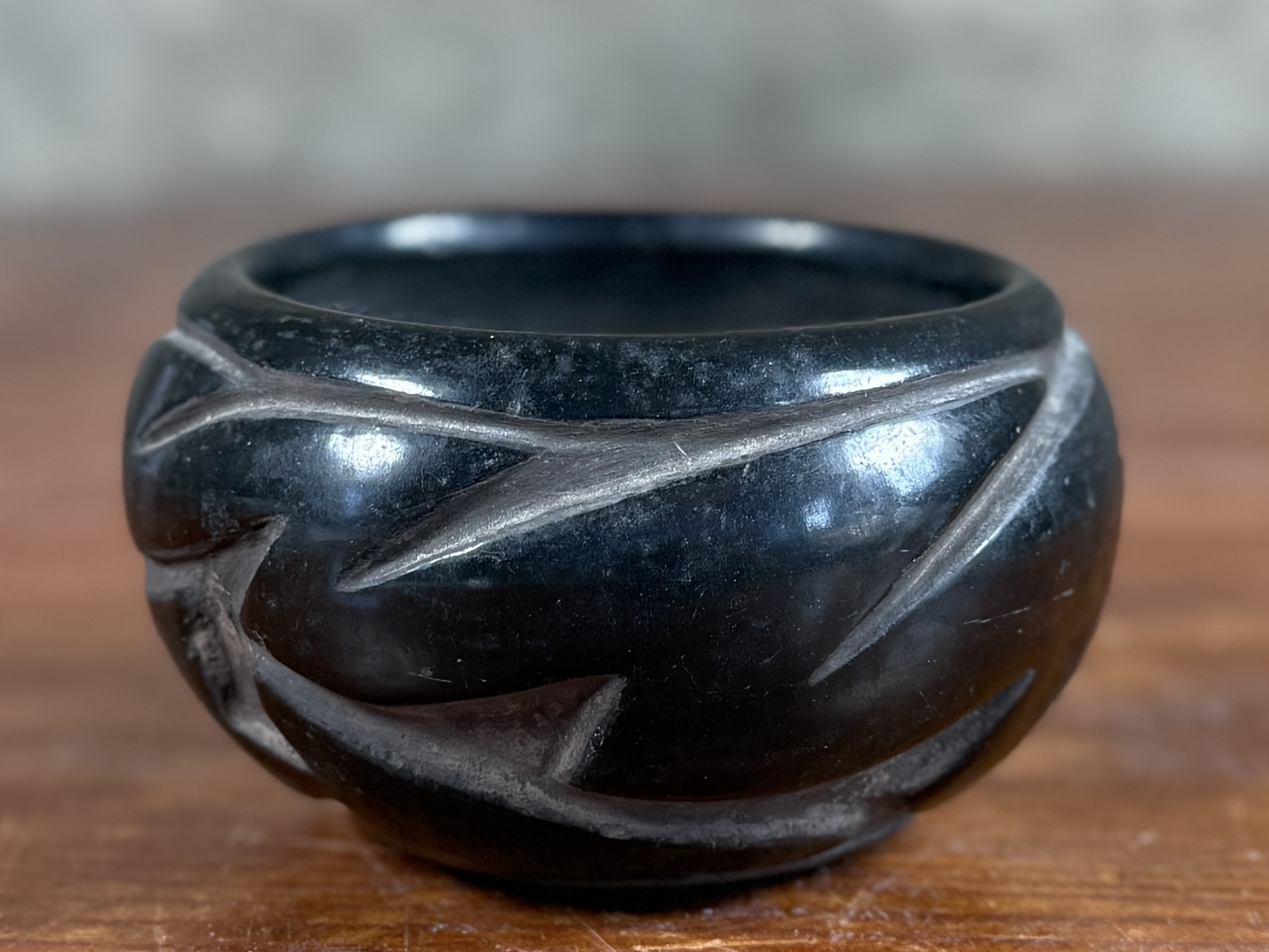 SAN ILDEFONSO POT WITH AVANYU DESIGN