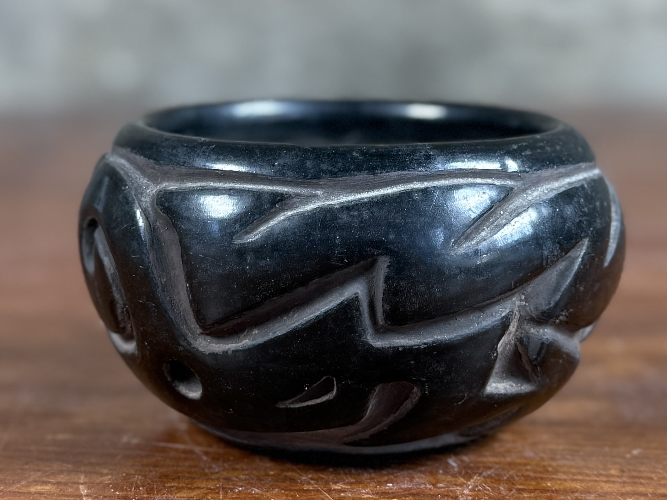 SAN ILDEFONSO POT WITH AVANYU DESIGN