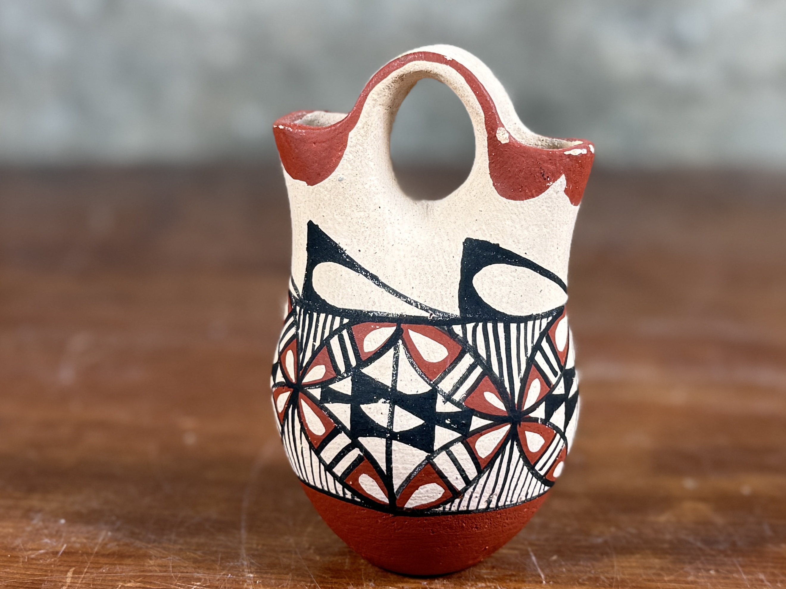 JIMENEZ WEDDING VASE