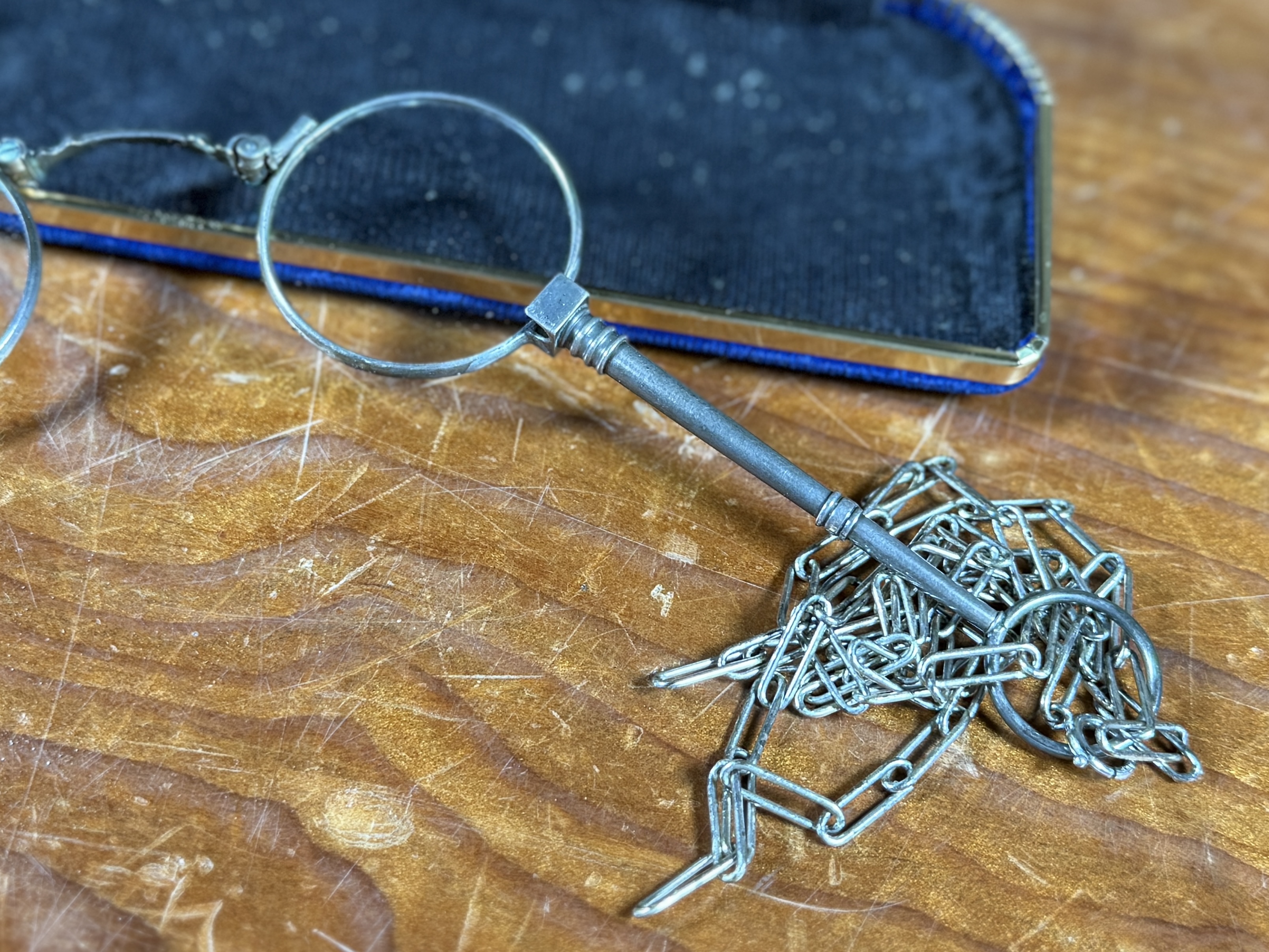 VICTORIAN-ERA SPECTACLES
